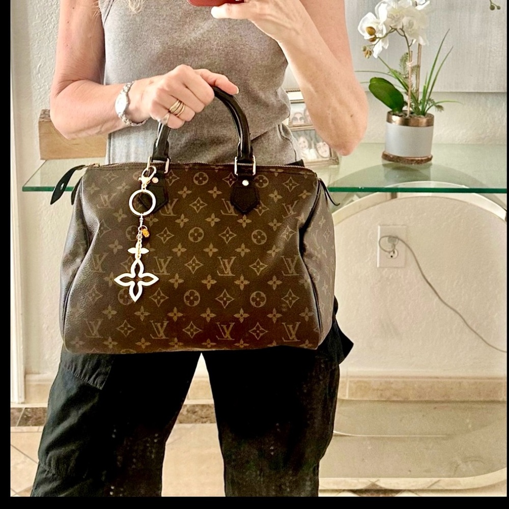 Louis Vuitton Monogram Speedy 30 . Customized in black - Picture 13 of 13
